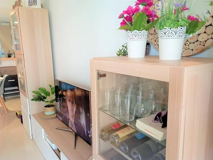 Apartamento En Primera Linea De Mar Roses Espanha