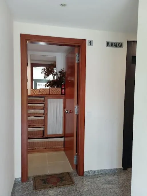 Apartamento En Primera Linea De Mar Roses 0*,